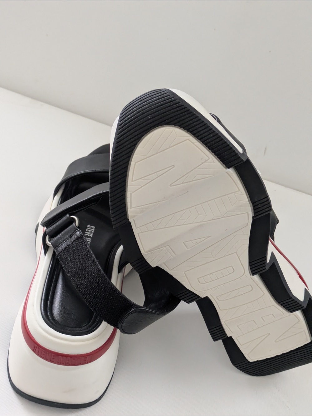 Steve Madden Lochan Platform Sandals - Picture 4 of 4